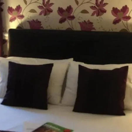 Georgian House & Mews Pensionat 4*