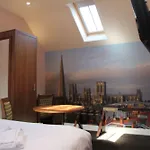 Georgian House & Mews 게스트하우스 4*