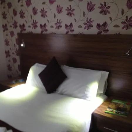 בית הארחה Georgian House & Mews 4*