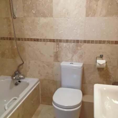 Georgian House & Mews בית הארחה 4*